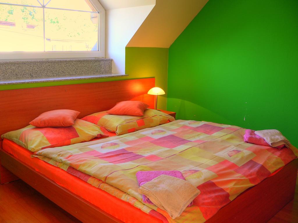 Privat Baja Hotell Liptovský Mikuláš Rum bild