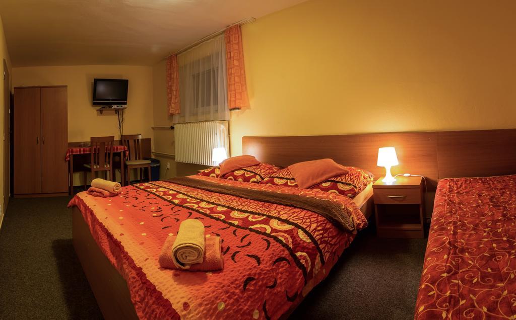 Privat Baja Hotell Liptovský Mikuláš Exteriör bild