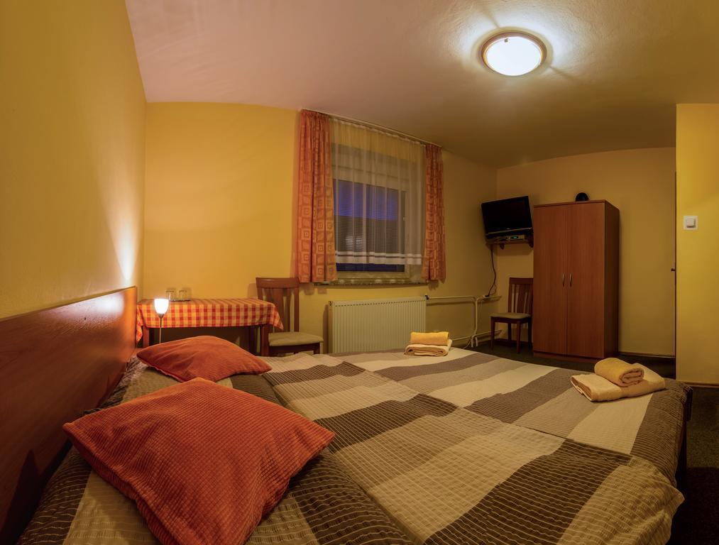 Privat Baja Hotell Liptovský Mikuláš Exteriör bild