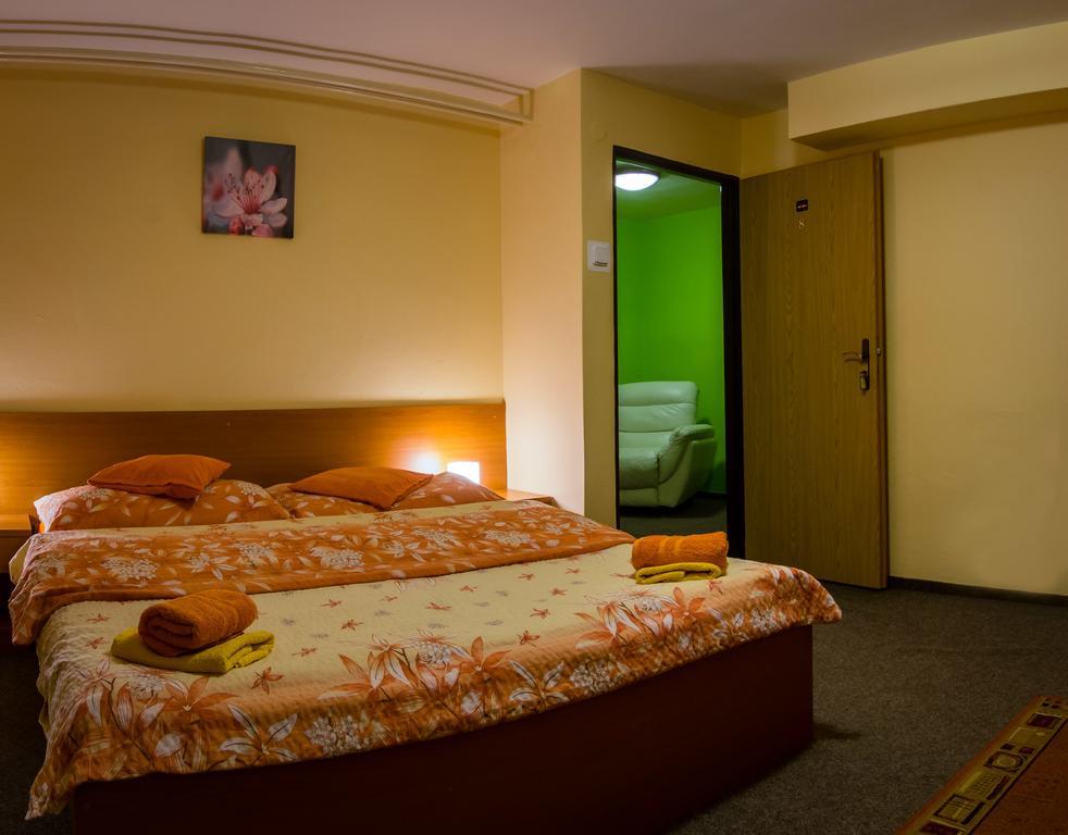 Privat Baja Hotell Liptovský Mikuláš Exteriör bild