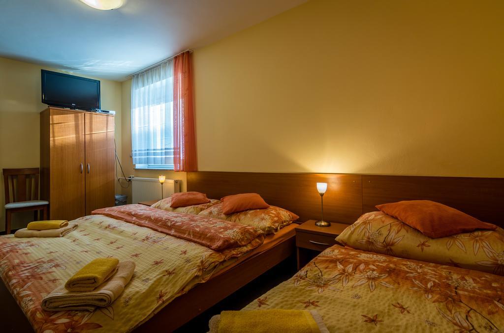 Privat Baja Hotell Liptovský Mikuláš Exteriör bild